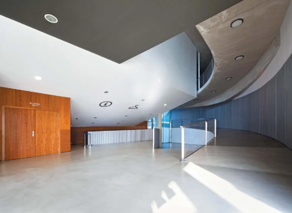 Foto Galería Revestimientos Tesla